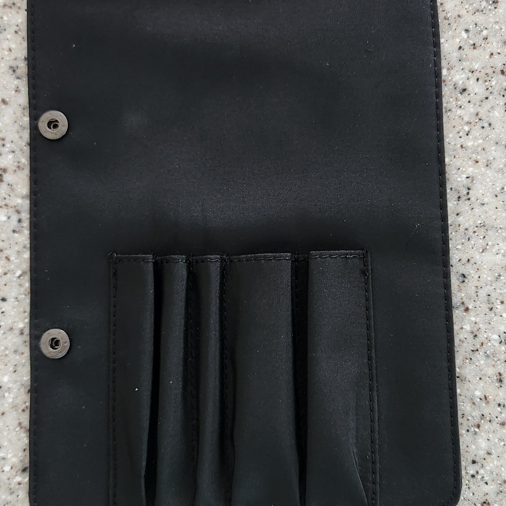 CHANEL Makeup Bag - Picture 8 of 10